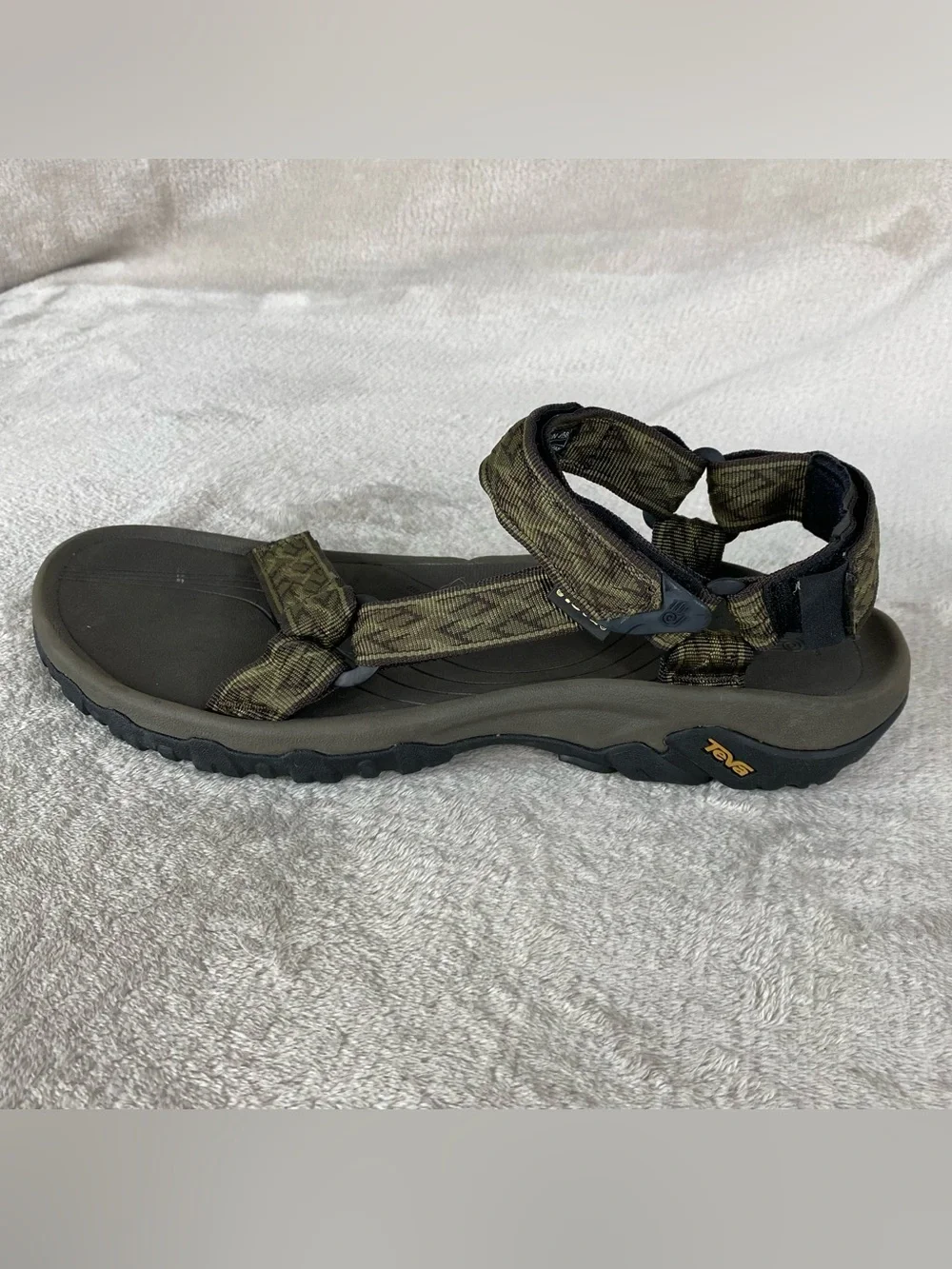 Teva Hurricane XLT Hiking Sandals Mens Size 12 Olive Green Black Strappy Water